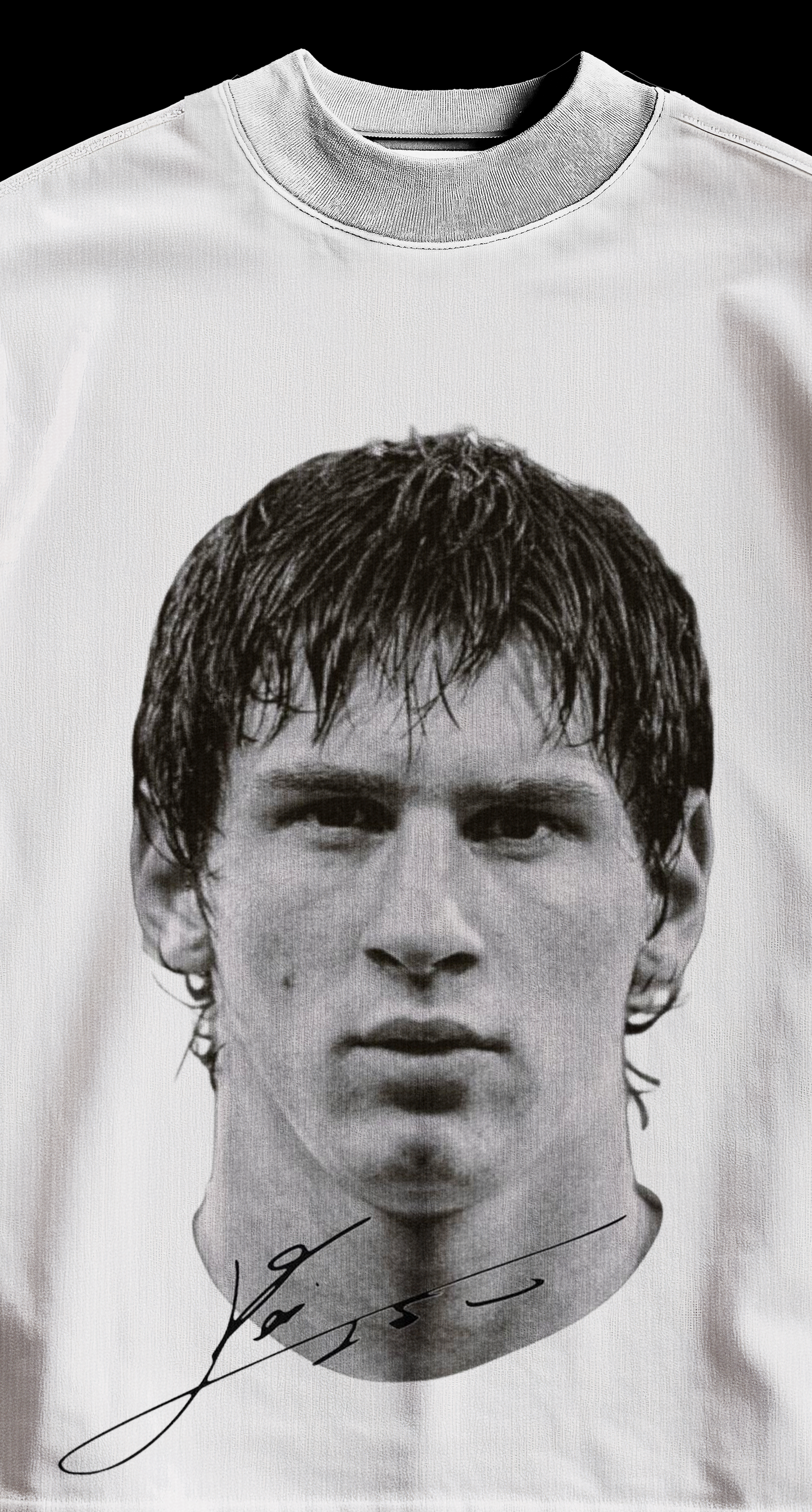Close-up of Messi aesthetic portrait artwork on amhype white drop shoulder oversized graphic tee front