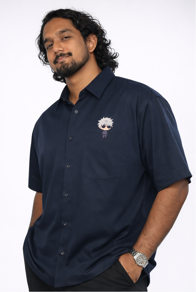 Man wearing a navy blue polo shirt with a hojo embroidary on a white background